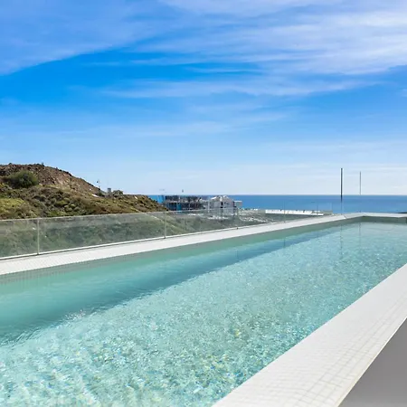 Penthouse Diamond - Private Pool, Terrace, Sea View, Gym & Bbq Appartement