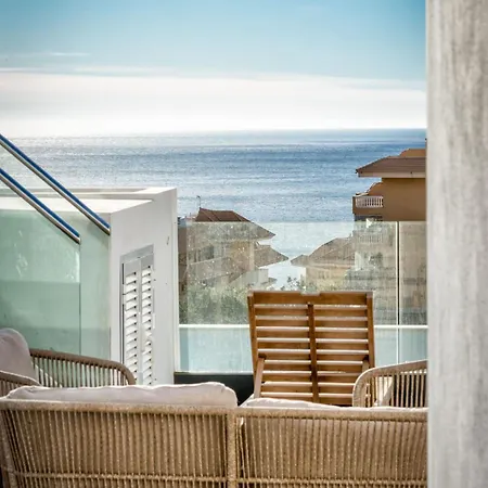 Penthouse Diamond - Private Pool, Terrace, Sea View, Gym & Bbq *