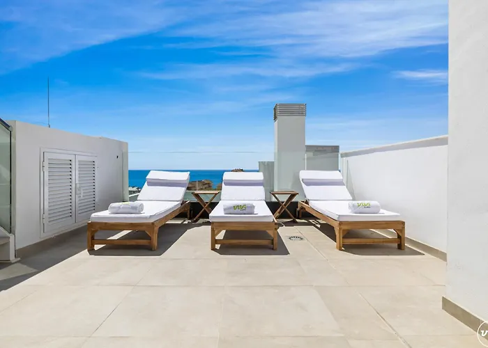 Penthouse Diamond - Private Pool, Terrace, Sea View, Gym & Bbq *