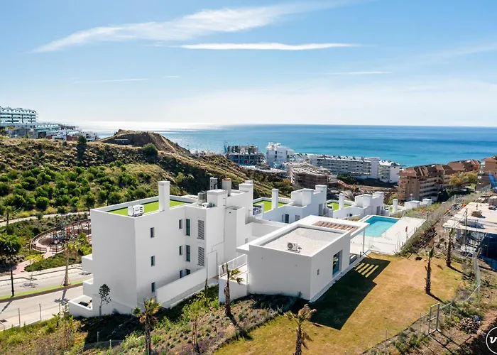 Penthouse Diamond - Private Pool, Terrace, Sea View, Gym & Bbq Fuengirola