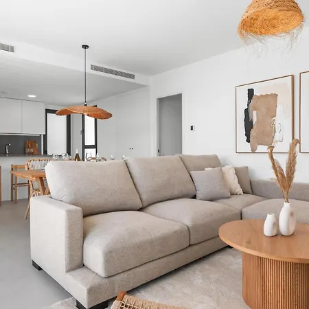 Apartment Penthouse Diamond - Private Pool, Terrace, Sea View, Gym & Bbq Fuengirola