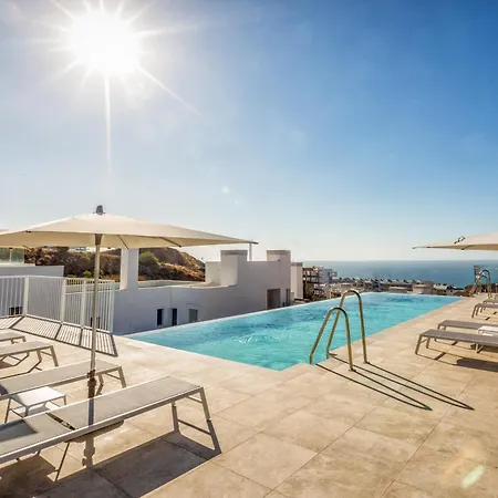 Penthouse Diamond - Private Pool, Terrace, Sea View, Gym & Bbq