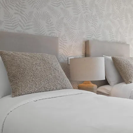 Penthouse Diamond - Private Pool, Terrace, Sea View, Gym & Bbq Apartment *