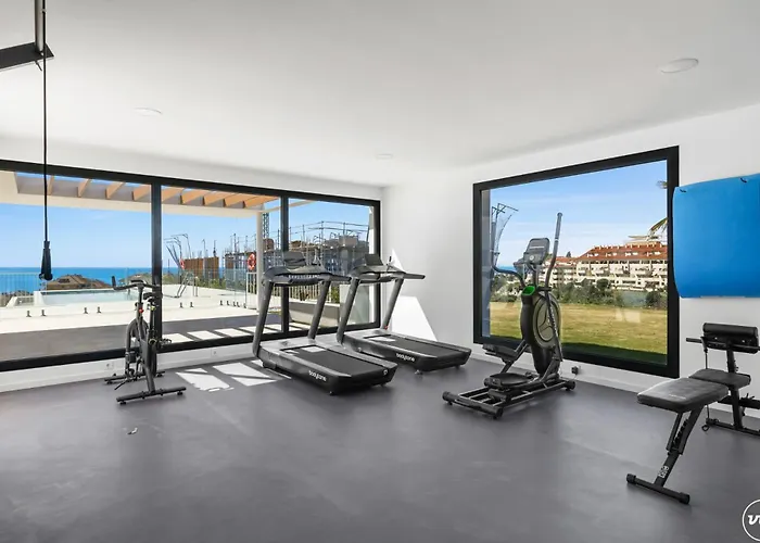 Apartment Penthouse Diamond - Private Pool, Terrace, Sea View, Gym & Bbq