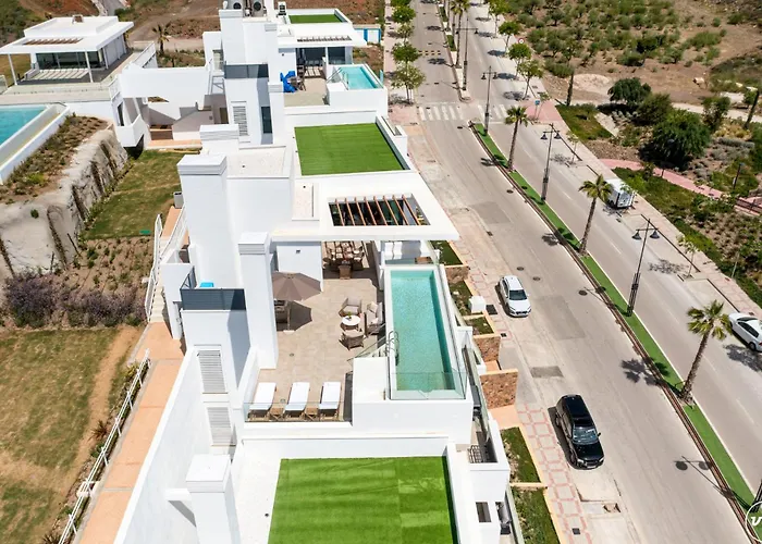 Penthouse Diamond - Private Pool, Terrace, Sea View, Gym & Bbq Apartment *