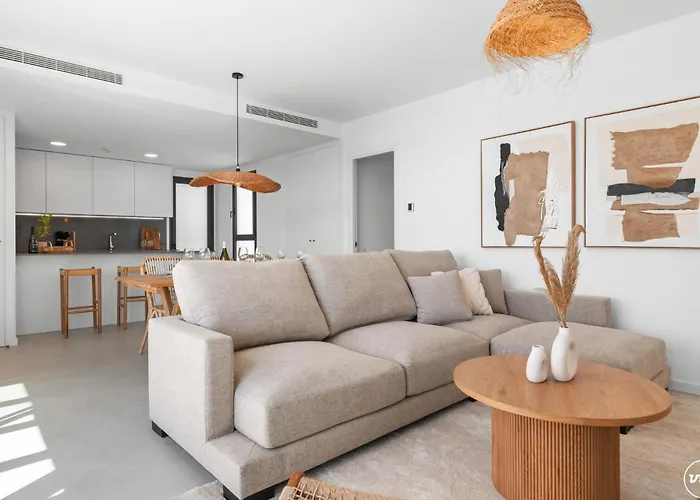 Apartment Penthouse Diamond - Private Pool, Terrace, Sea View, Gym & Bbq Fuengirola