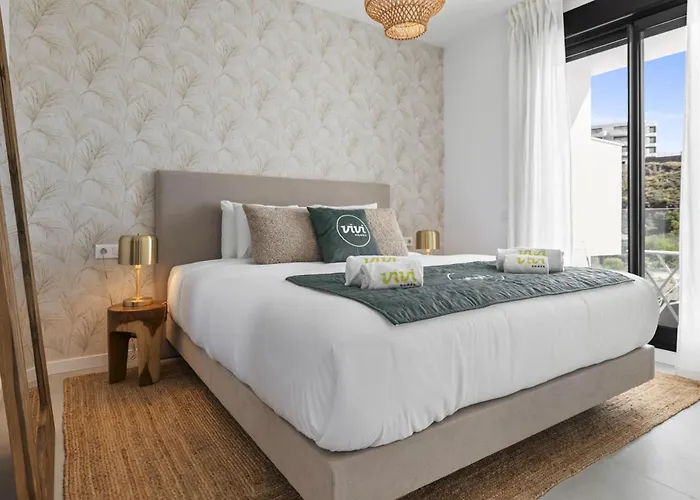 Penthouse Diamond - Private Pool, Terrace, Sea View, Gym & Bbq