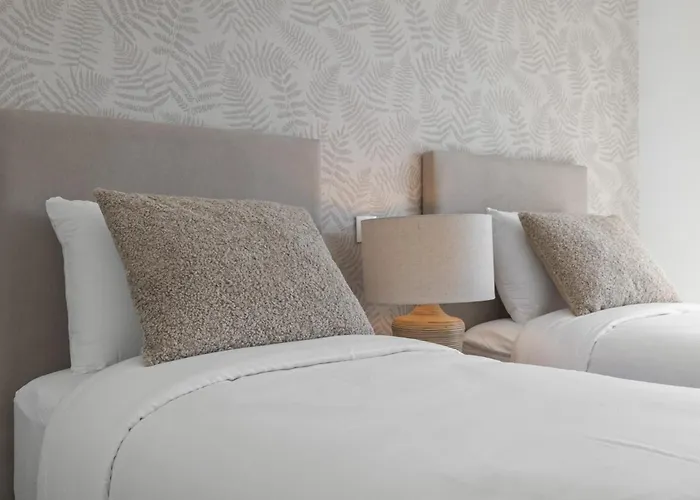 Penthouse Diamond - Private Pool, Terrace, Sea View, Gym & Bbq Apartment *