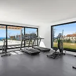 Apartment Penthouse Diamond - Private Pool, Terrace, Sea View, Gym & Bbq