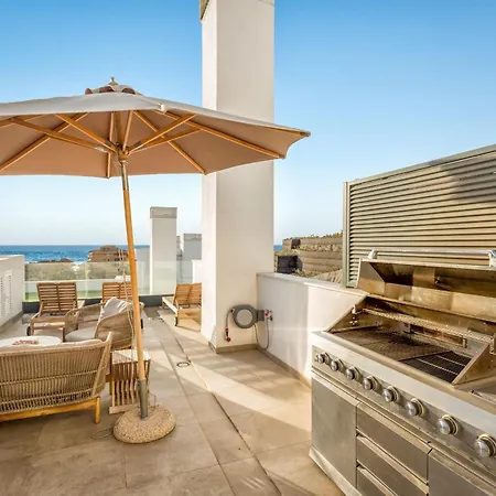 Apartment Penthouse Diamond - Private Pool, Terrace, Sea View, Gym & Bbq *